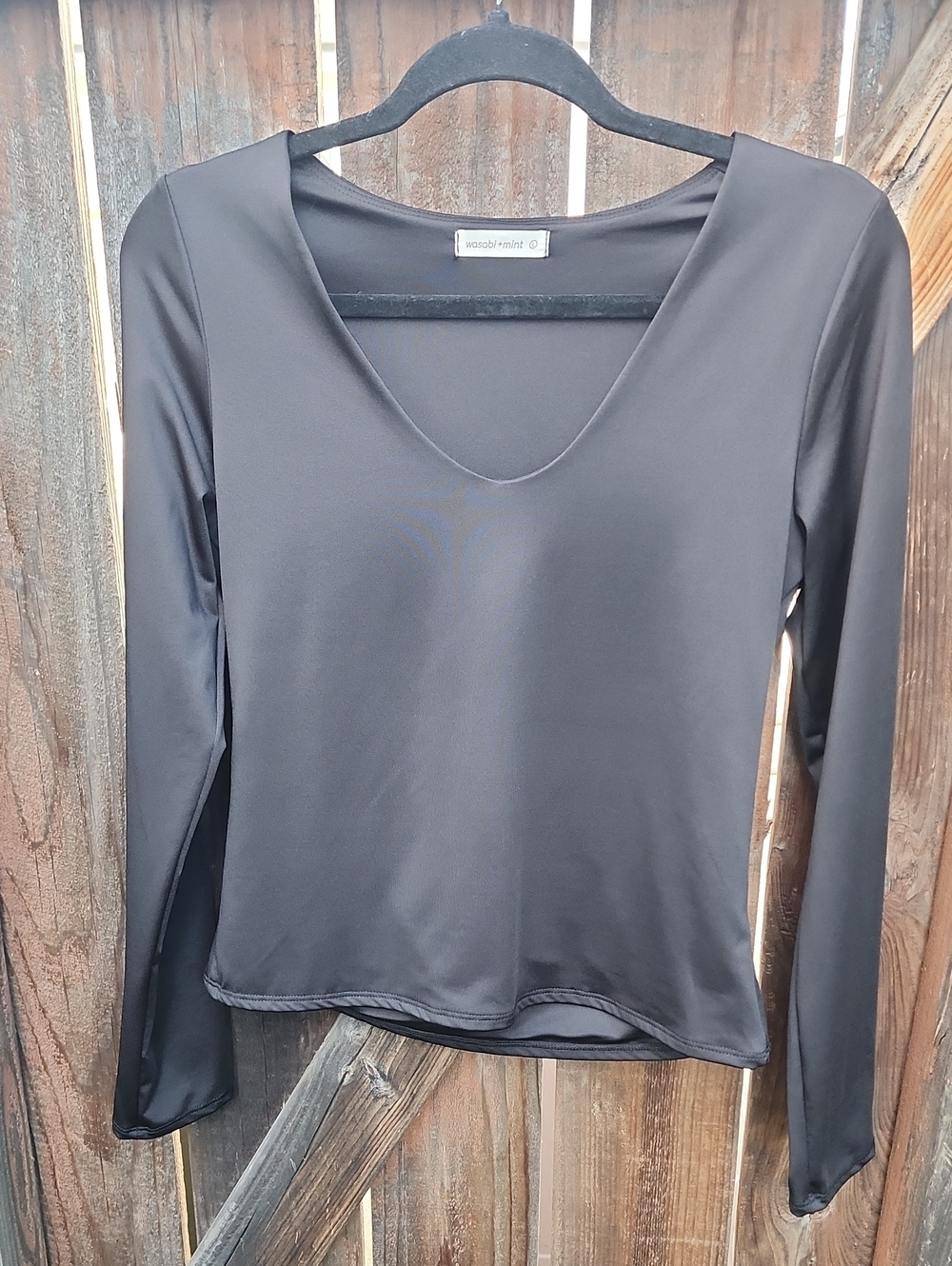 Wasabi + Mint Black V-Neck Long Sleeve Top, Pre-loved In Great Condition, Sz. L